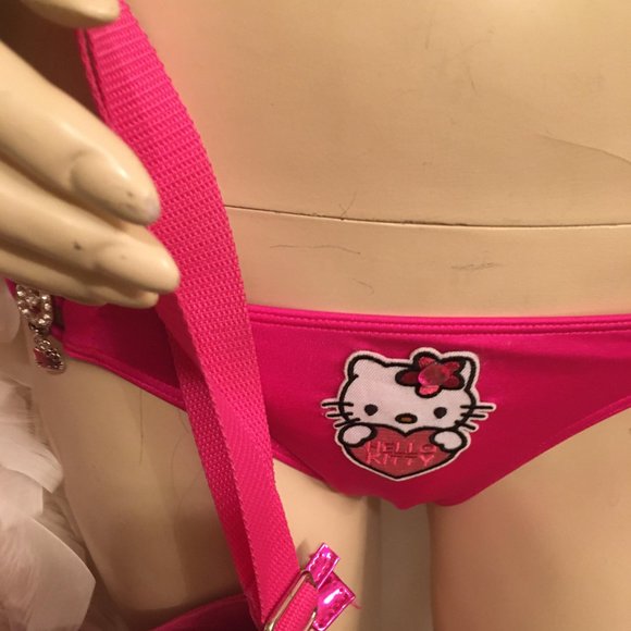 ADORABLE hot pink bikini and jewlery set with hello kitty and crystal details! - Picture 7 of 13